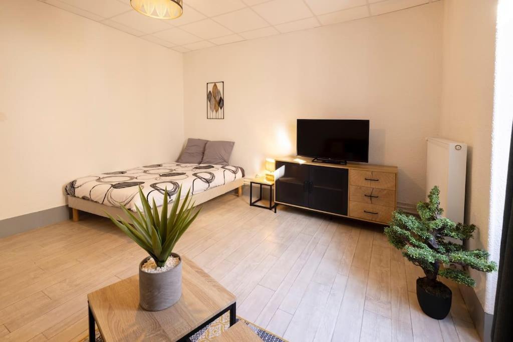 L'Urbain B - Tout Equipe - Centre-Ville Gare Montluçon Exteriör bild